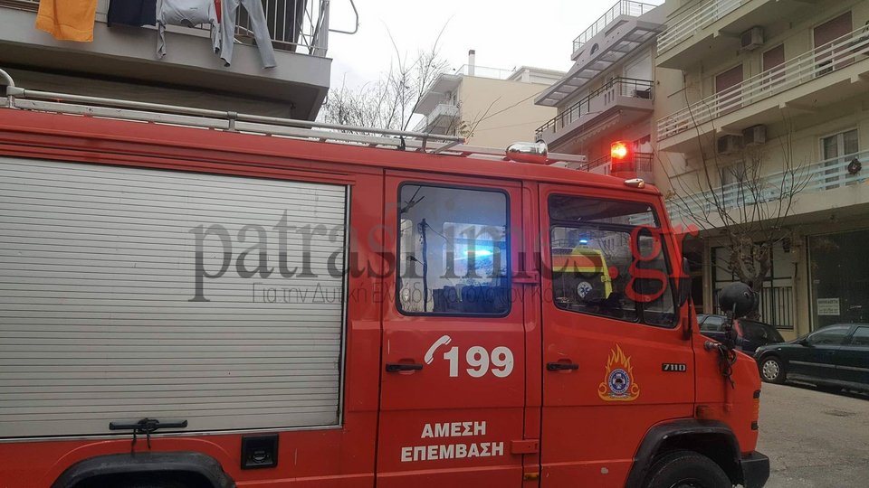 Πάτρα: Γυναίκα επιχείρησε να αυτοκτονήσει βάζοντας φωτιά στο σπίτι της [εικόνα & βίντεο] | iefimerida.gr 0