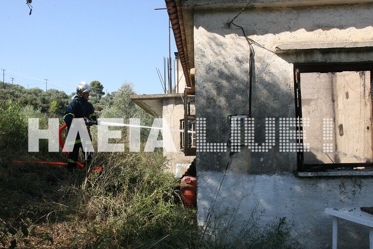 Πύργος: Ηρθε στο τσακίρ κέφι, μέθυσε και... έκαψε το σπίτι του [εικόνες] | iefimerida.gr 3