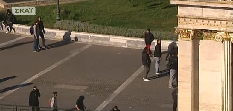 Κουκουλοφόροι διέλυσαν τα πάντα το πρωί της Τετάρτης στο κέντρο της Αθήνας [εικόνες & βίντεο] | iefimerida.gr 25