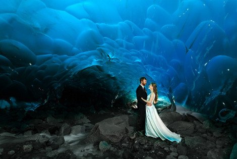 Η πιο καθηλωτική φωτογράφιση γάμου που έχει γίνει ποτέ -Οι νεόνυμφοι για να τις βγάλουν περπάτησαν τρεις ώρες μέσα στο κρύο [εικόνες] | iefimerida.gr 0