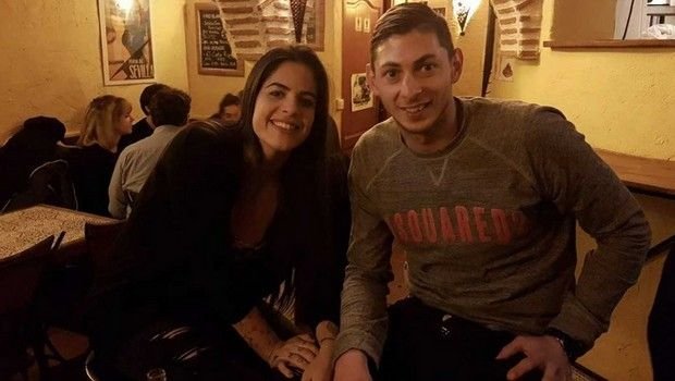 Το μήνυμα της συντρόφου του Εμιλιάνο Σάλα: Μιλήσαμε λίγο πριν ανέβει στο αεροπλάνο... [εικόνες] | iefimerida.gr 1