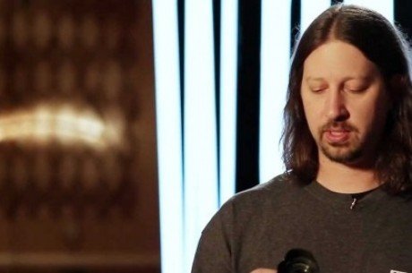 Γνωστός φωτογράφος στις ΗΠΑ έκλεβε τα φιλοδωρήματα των τραπεζιών του πόκερ με chopsticks [εικόνες] | iefimerida.gr 0