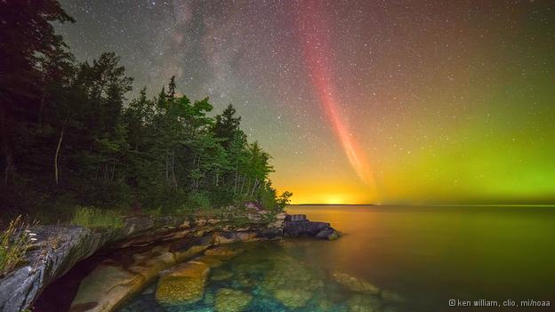 Ανεμοστρόβιλος σκόνης, ένας σίφουνας στο δρόμο -10 φωτογραφίες φυσικών φαινομένων για... βραβείο [εικόνες] | iefimerida.gr 3