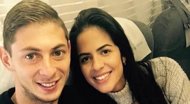 Το μήνυμα της συντρόφου του Εμιλιάνο Σάλα: Μιλήσαμε λίγο πριν ανέβει στο αεροπλάνο... [εικόνες] | iefimerida.gr 2