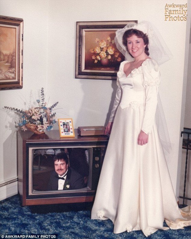 Οικογενειακές φωτογραφίες που δεν θα έπρεπε να βγουν ποτέ από το συρτάρι -Μία έκθεση βγάζει τα πάντα στη φόρα [εικόνες] | iefimerida.gr 2