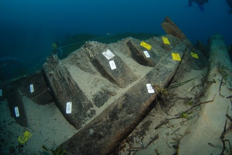 Mαγεία στη Ζάκυνθο: Υποβρύχια ανασκαφή σε ισπανικό ναυάγιο [εικόνες] | iefimerida.gr 1