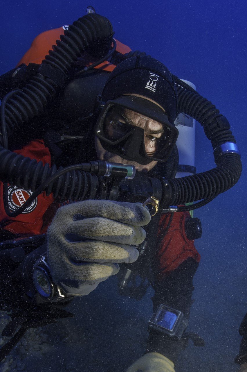 Νέα ευρήματα από το ναυάγιο των Αντικυθήρων -Φυσητά γυαλιά και κοσμήματα [εικόνες] | iefimerida.gr 1