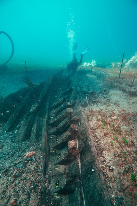 Mαγεία στη Ζάκυνθο: Υποβρύχια ανασκαφή σε ισπανικό ναυάγιο [εικόνες] | iefimerida.gr 0
