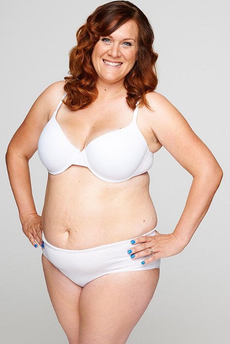 Πέντε γυναίκες που έγιναν πρόσφατα μαμάδες δείχνουν το σώμα τους όπως πραγματικά είναι: Με παραπανίσια κιλά, ραγάδες και χαλάρωση [εικόνες] | iefimerida.gr 3