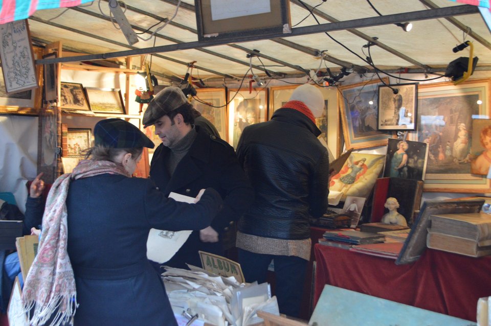 Μπήκα στο απόμερο κατάστημα του Louboutin στις Βρυξέλλες και είδα [εικόνες] | iefimerida.gr 3