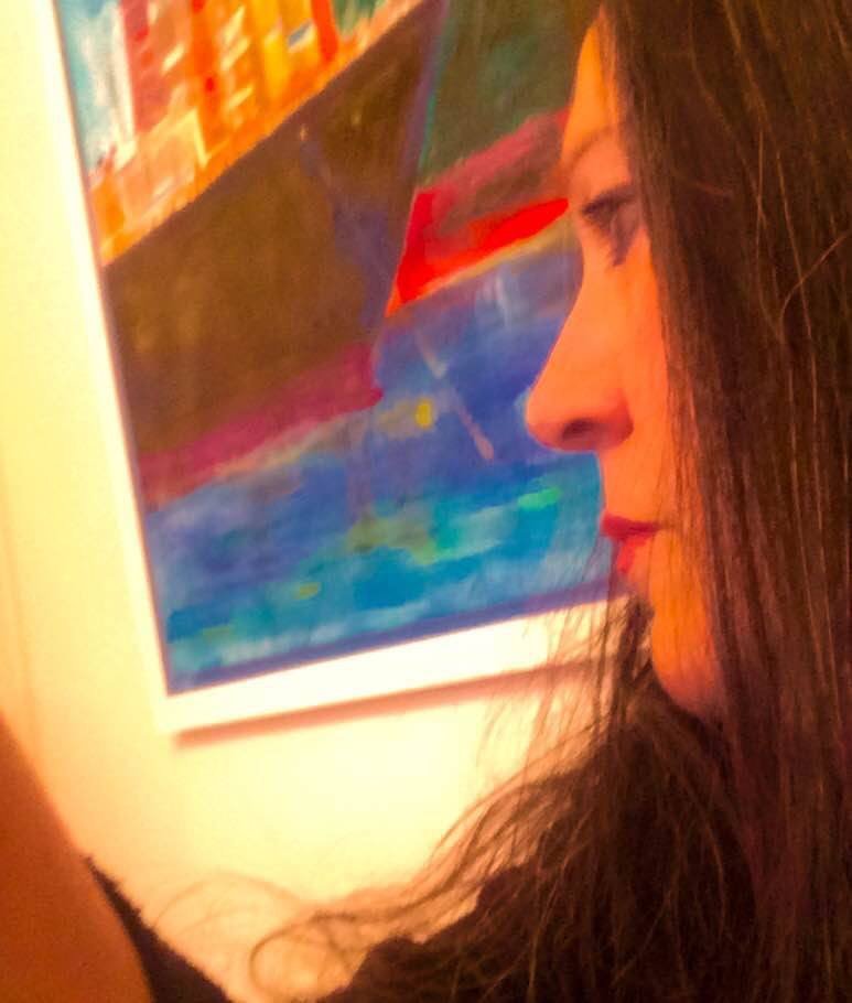 Η Λίτσα Κασούμη πειραματίζεται με όλες τις αποχρώσεις του μπλε [εικόνες]  | iefimerida.gr 4