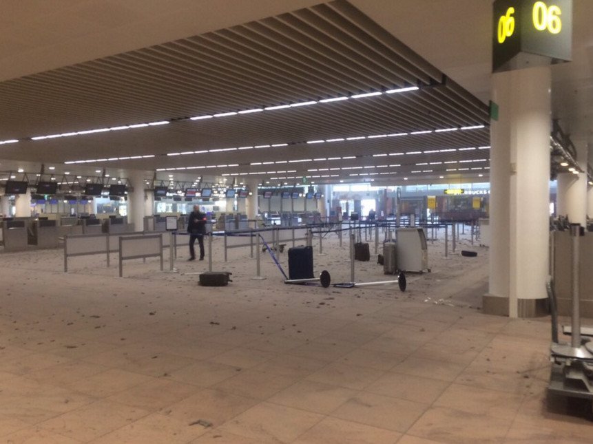 Νέες φωτογραφίες από το αεροδρόμιο των Βρυξελλών -Ισοπεδώθηκαν τα πάντα [εικόνες] | iefimerida.gr 2