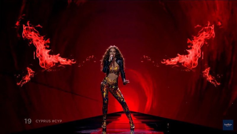 Το Twitter δίνει ρέστα για τον ημιτελικό της Eurovision -Καλύτερα να στέλναμε τα φρύδια του Τερζή | iefimerida.gr 0