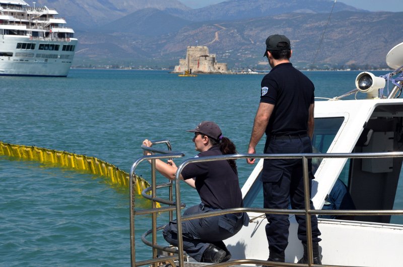 Πανέτοιμο το λιμενικό να αντιμετωπίσει πιθανή θαλάσσια ρύπανση -Η άσκηση στο Ναύπλιο [εικόνες] | iefimerida.gr 4