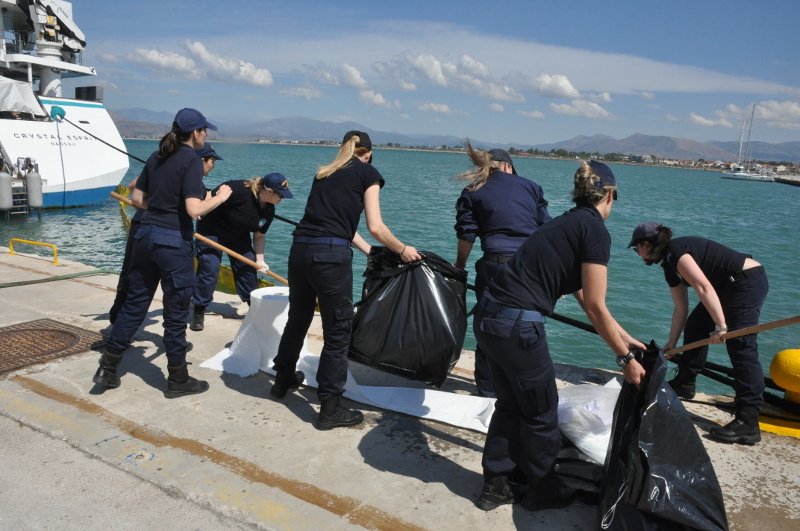 Πανέτοιμο το λιμενικό να αντιμετωπίσει πιθανή θαλάσσια ρύπανση -Η άσκηση στο Ναύπλιο [εικόνες] | iefimerida.gr 6