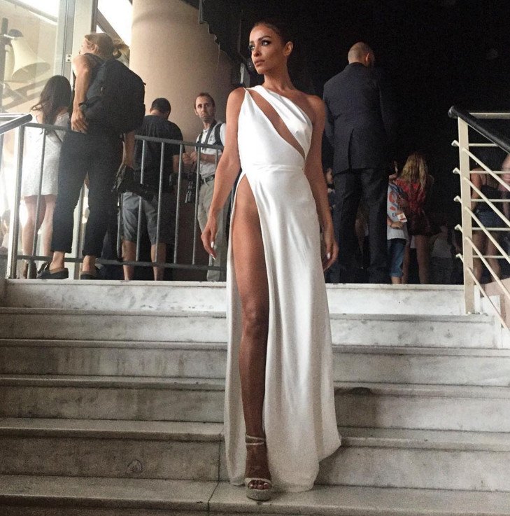 Το φόρεμα-εμμονή των διάσημων: Γιατί όλες αντιγράφουν την Μπέλα Χαντίντ [εικόνες]  | iefimerida.gr 5