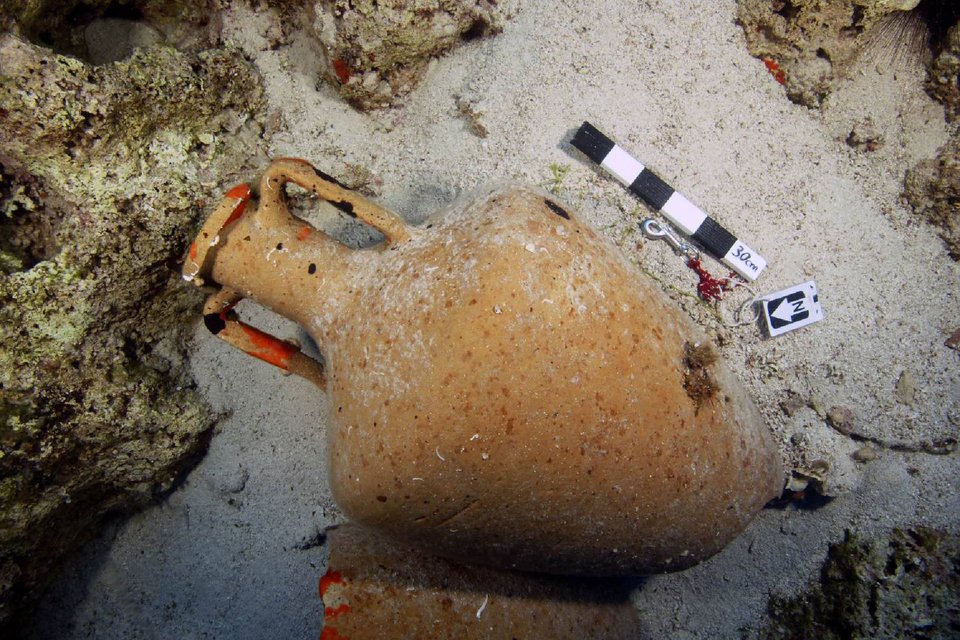 Εντυπωσιακά ευρήματα, αμφορείς και κεραμικά, σε 53 ναυάγια στους Φούρνους [εικόνες]  | iefimerida.gr 6