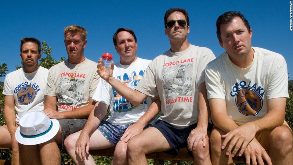 Μία παρέα βγάζει την ίδια φωτογραφία επί 30 χρόνια [εικόνες] | iefimerida.gr 5