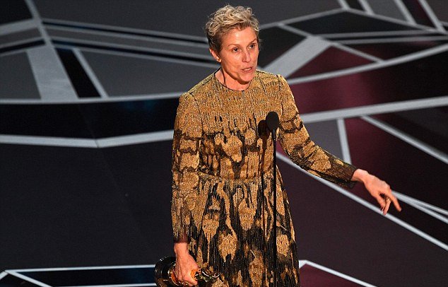 Η απρόσμενη αντίδραση των 4 χαμένων του Οσκαρ Α' Γυναικείου Ρόλου -Αγκαλιάζονται δακρυσμένες [εικόνες] | iefimerida.gr 0