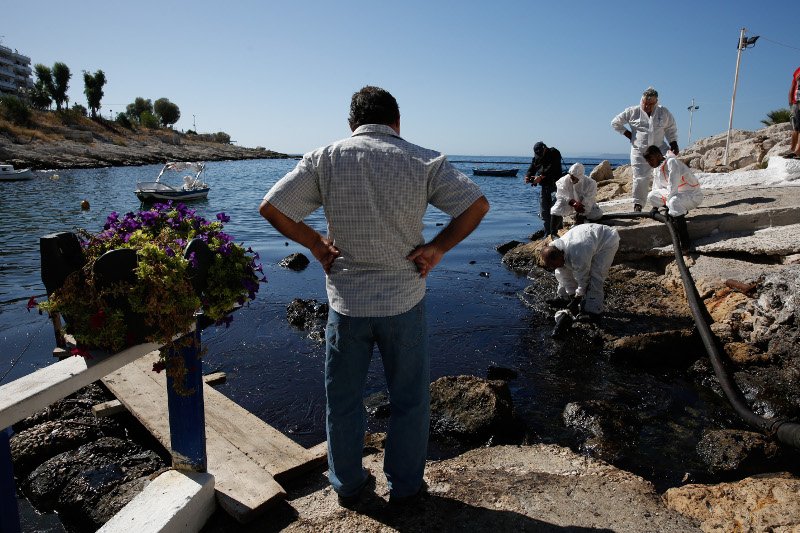 Η κυβέρνηση μιλάει για οικολογική καταστροφή στις Σκουριές, αλλά για τη Σαλαμίνα ούτε λέξη | iefimerida.gr 0