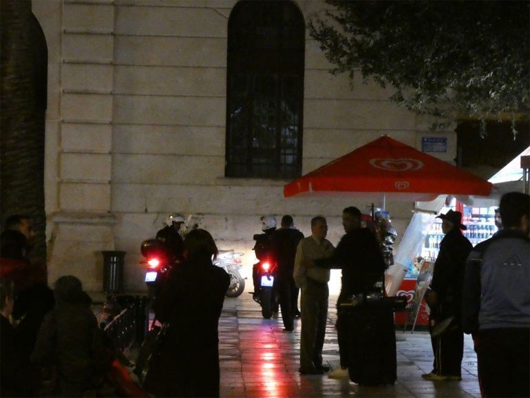 Κρήτη: Aγρια συμπλοκή αλλοδαπών στα Χανιά [εικόνες] | iefimerida.gr 1