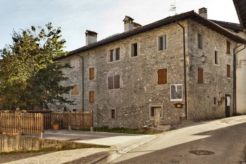 Χωριά στην Ιταλία μετατράπηκαν ολόκληρα σε ξενοδοχεία  [εικόνες] | iefimerida.gr 0