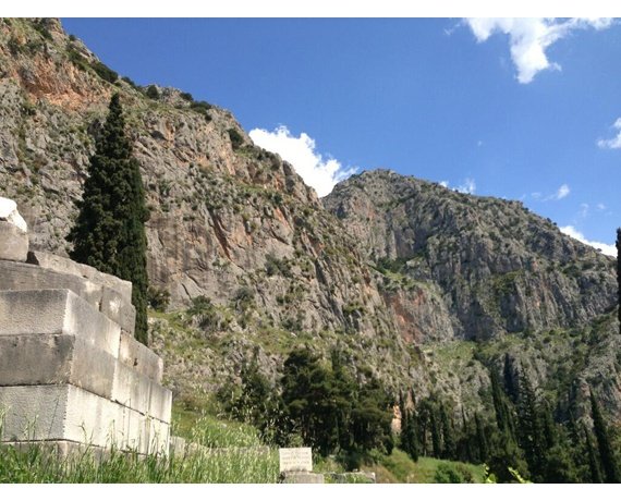 Ο διάσημος Βρετανός παρουσιαστής και ηθοποιός Στέφεν Φράι ήρθε στην Ελλάδα, τη φωτογραφίζει και τη σχολιάζει [εικόνες] | iefimerida.gr 0