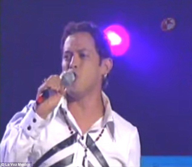 Τραγουδιστής του μεξικανικού The Voice παλεύει για τη ζωή του -Τον πυροβόλησαν στο κεφάλι [εικόνες] | iefimerida.gr 2