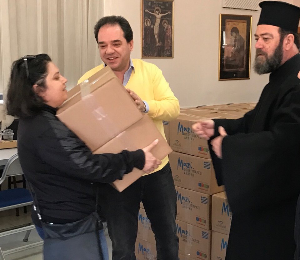 570 ευάλωτες οικογένειες στηρίζουν στις Ιερές Μητροπόλεις «Αποστολή»-Μασούτης | iefimerida.gr 5