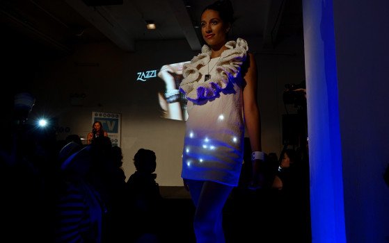 Μόδα και τεχνολογία -Οταν η υψηλή ραπτική γίνεται high tech, το αποτέλεσμα είναι κιτς [εικόνες] | iefimerida.gr 6