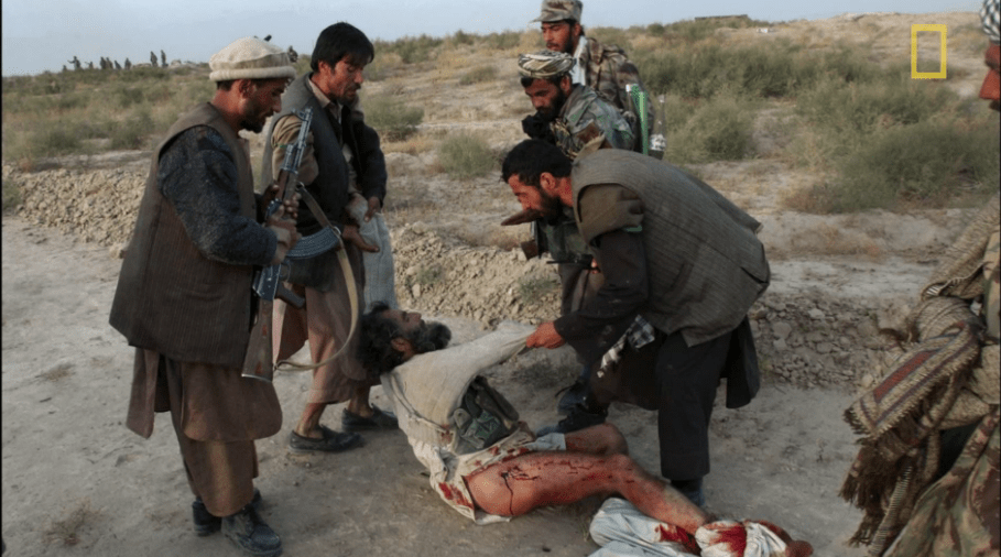 Ο φωτογράφος του πολέμου: Ο ατρόμητος Τάιλερ Χικς μοιράζεται τις αναμνήσεις του [εικόνες] | iefimerida.gr 0