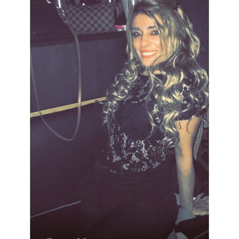 Η πρώτη νυχτερινή έξοδος της Μίνας Αρναούτη μετά το τροχαίο [εικόνα] | iefimerida.gr 0