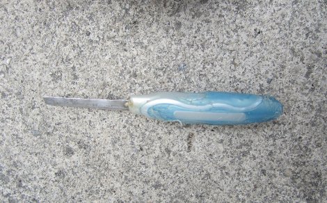 Φυλακές Κέρκυρας: Αναπτήρες-μαχαίρια και λεπίδες μέσα σε παντόφλες βρήκε η ΕΛ.ΑΣ. [εικόνες] | iefimerida.gr 1