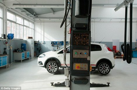 Στη φυλακή του ...Χίτλερ ο Ούλι Χένες της Μπάγερν Μονάχου –Φυλάκιση 3,5 ετών για φοροδιαφυγή [εικόνες] | iefimerida.gr 4