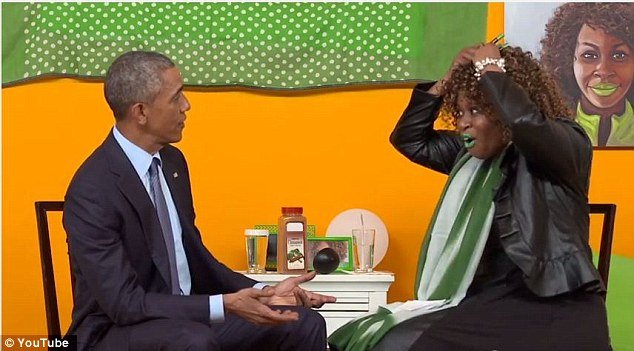 Η μπλόγκερ που χάρισε 3 πράσινα κραγιόν στον Ομπάμα- Η γκάφα της και τα πειράγματα του πρόεδρου [εικόνες] | iefimerida.gr 2