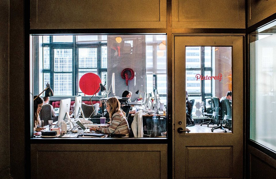 Τα γραφεία του μέλλοντος ή 5 δισ. χαμένος χώρος; Εκεί όπου δουλεύεις πίνοντας μπύρα [εικόνες] | iefimerida.gr 2