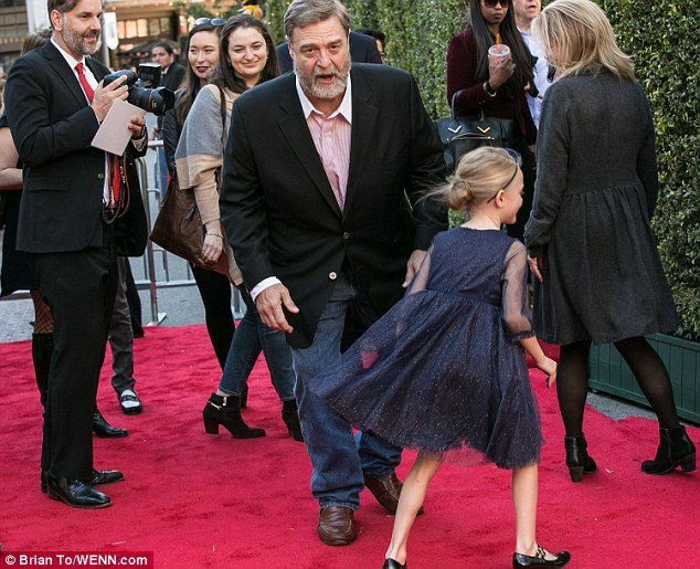 Τζον Γκούντμαν: O γλυκός «παχουλός» του Χόλιγουντ, έμεινε μισός [εικόνες]  | iefimerida.gr 2