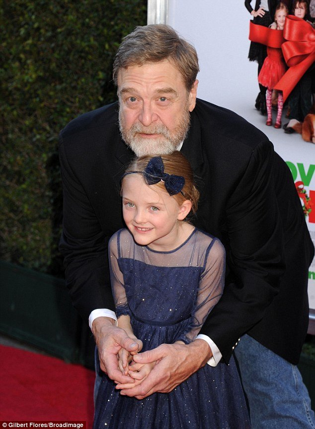 Τζον Γκούντμαν: O γλυκός «παχουλός» του Χόλιγουντ, έμεινε μισός [εικόνες]  | iefimerida.gr 3