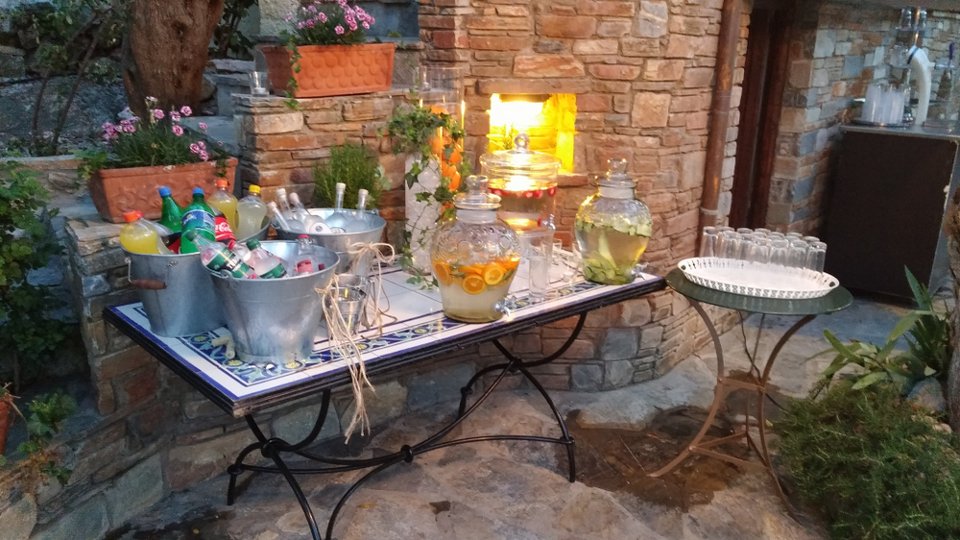 Ο παραμυθένιος γάμος γιατρίνας από την Αριζόνα των ΗΠΑ με 27χρονο στη Μαγνησία [εικόνες] | iefimerida.gr 1