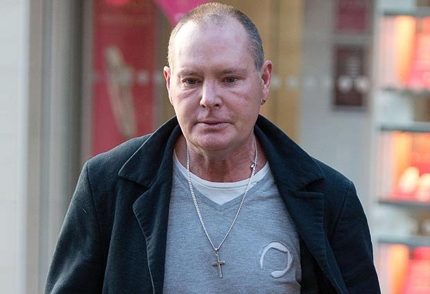 Σοκάρει η εικόνα του μεθυσμένου, πεσμένου στο πεζοδρόμιο Πολ Γκασκόιν – Εκλιπαρούσε για ένα ποτό [εικόνες]  | iefimerida.gr 2