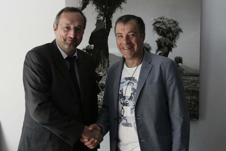 Θεοδωράκης: Η Βρετανία πρέπει να ενεργοποιήσει άμεσα το άρθρο 50 [εικόνες] | iefimerida.gr 1