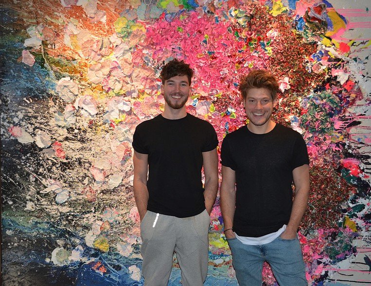 Οι «ιδιοφυΐες» της τέχνης: Πώς δυο 26χρονοι άλλαξαν μια για πάντα τη λειτουργία των γκαλερί [εικόνες]  | iefimerida.gr 0