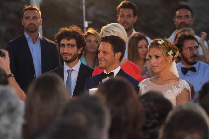 Οι πρώτες φωτογραφίες από το γάμο Ψυχράμη - Μακαλιά: Με την κοιλιά έξω η νύφη [εικόνες]  | iefimerida.gr 9