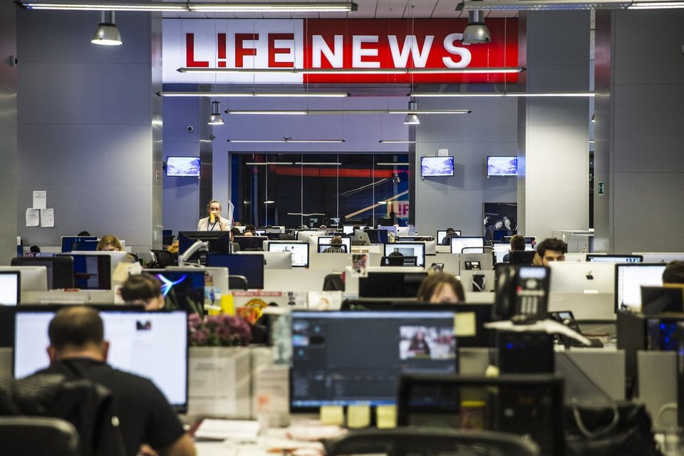 Ο «βασιλιάς» των ΜΜΕ που αποφασίζει πώς θα βλέπουν οι Ρώσοι τον κόσμο [εικόνες] | iefimerida.gr 4