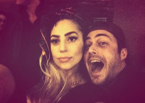 Για πρώτη φορά η Lady Gaga χωρίς ίχνος μακιγιάζ -Είναι αγνώριστη [εικόνες] | iefimerida.gr 1