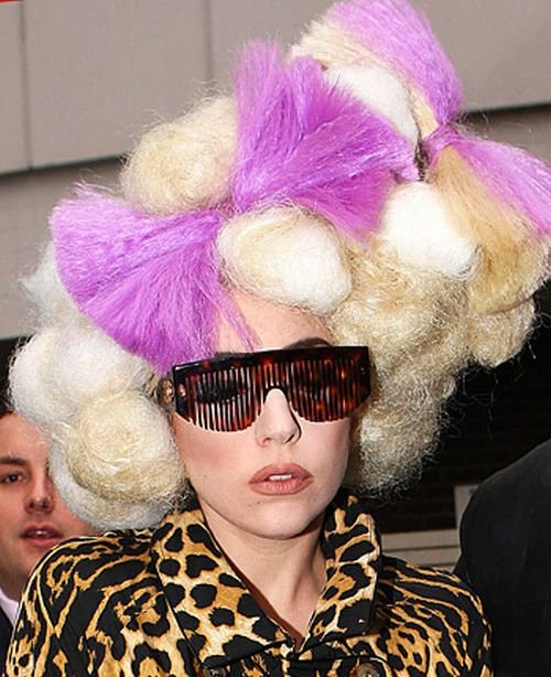 Τα 10 πιο εκκεντρικά χτενίσματα της Lady Gaga, που μας άφησαν άναυδους [εικόνες] | iefimerida.gr 4