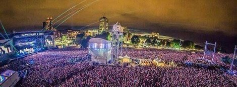 Η Lady Gaga ξεφτιλίστηκε: Πόσταρε φωτογραφία από συναυλία των Metallica και είπε ότι ήταν δική της [εικόνες] | iefimerida.gr 1