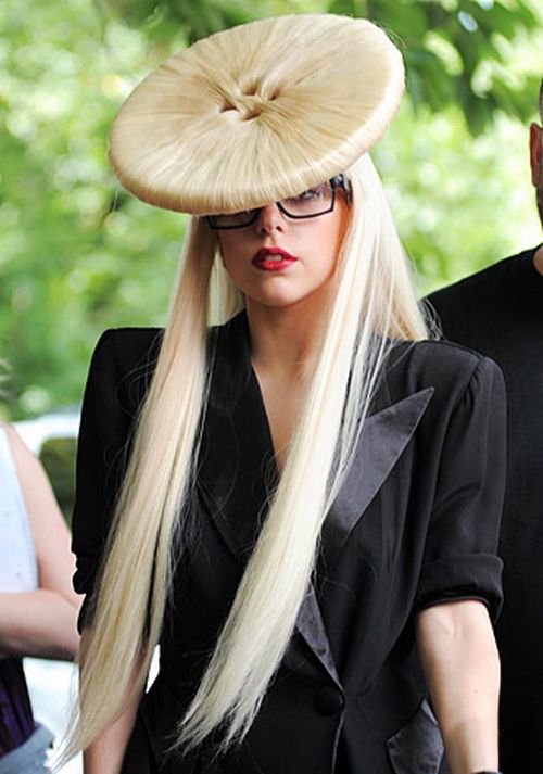 Τα 10 πιο εκκεντρικά χτενίσματα της Lady Gaga, που μας άφησαν άναυδους [εικόνες] | iefimerida.gr 0