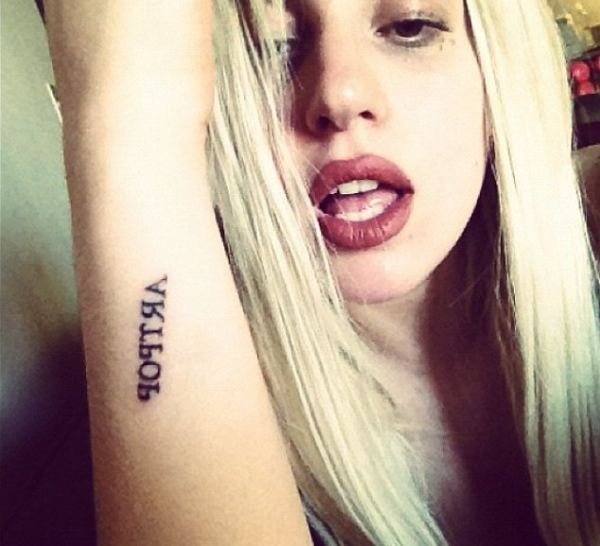 Η πιο ακραία – μέχρι σήμερα – μεταμόρφωση της Lady Gaga [εικόνες] | iefimerida.gr 3