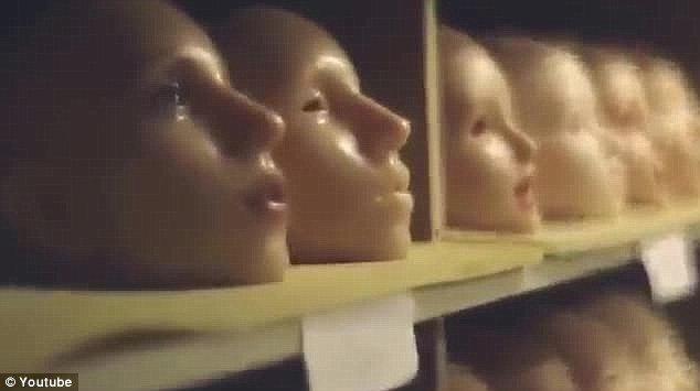 Οι ανατριχιαστικές Gaga dolls είναι σε φυσικό μέγεθος, παίζουν μουσική και μοιάζουν εκπληκτικά στην αλλόκοτη σταρ [εικόνες + βίντεο] | iefimerida.gr 2